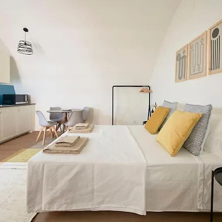 Apartamento Alfama Village com Ar condicionado, porta 8