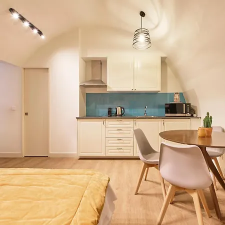 Apartamento Alfama Village Com Ar Condicionado, Porta 8 *